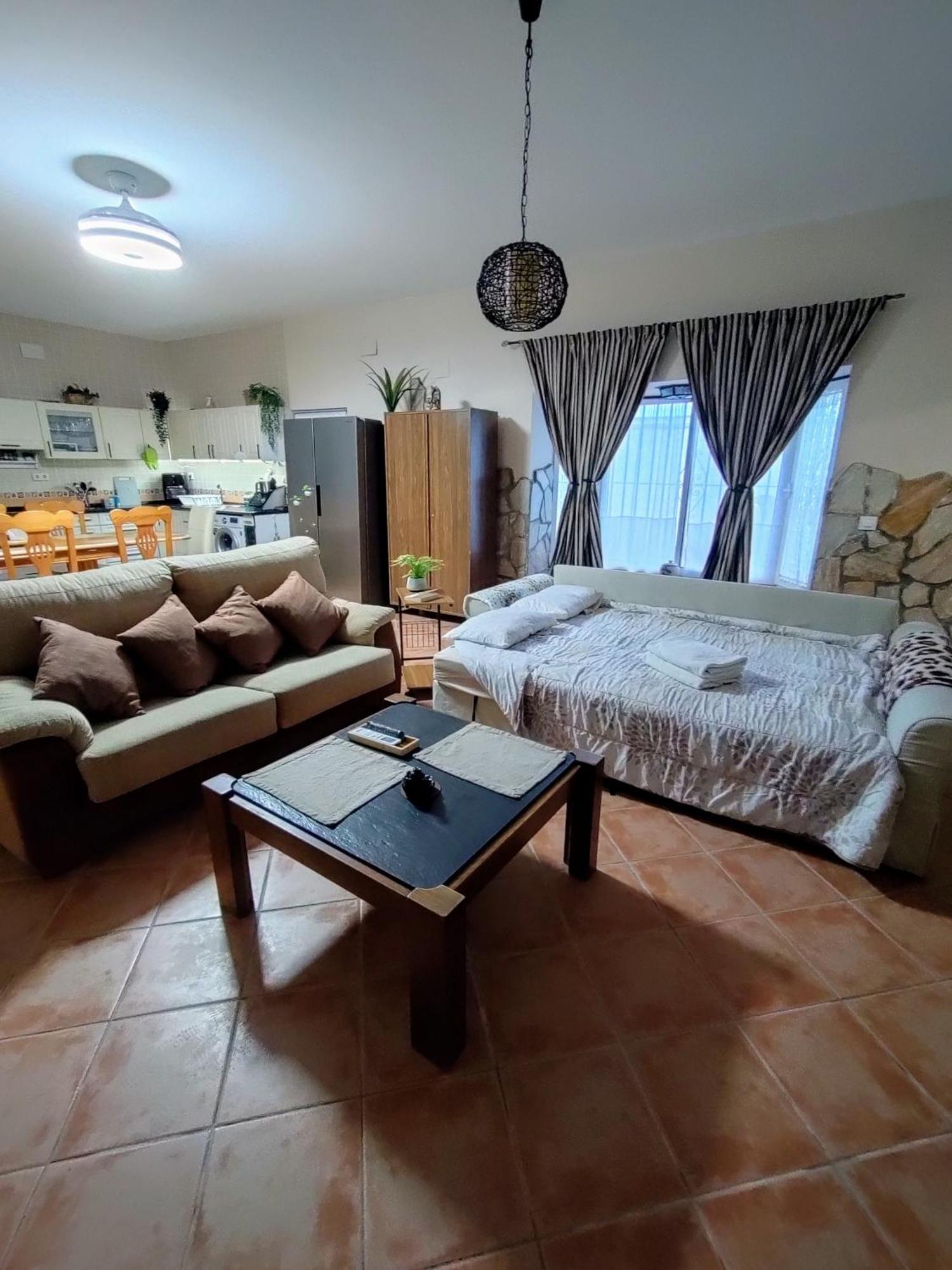 Casa-chalet Anabel Vakantiehuis *